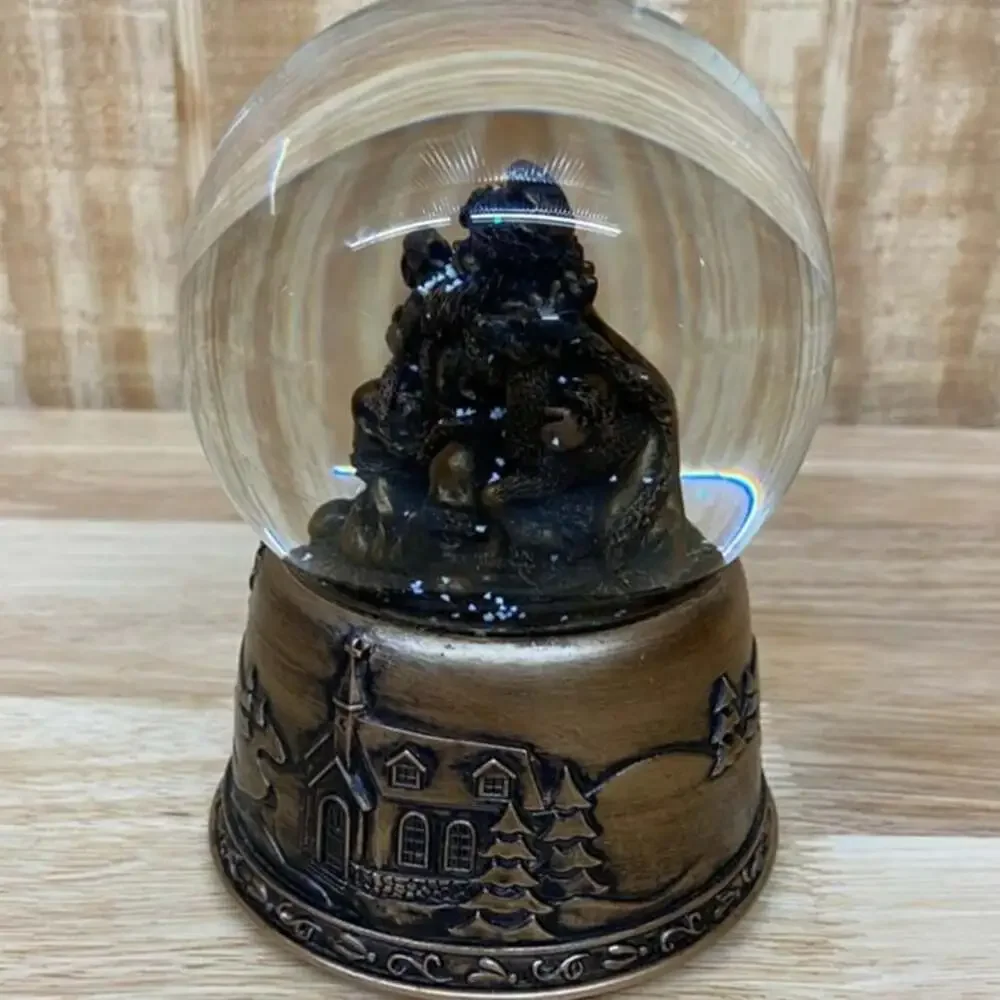 Vtg Target Christmas Snow Globe Musical Santa Reindeer 2007 (Clear Water Inside)